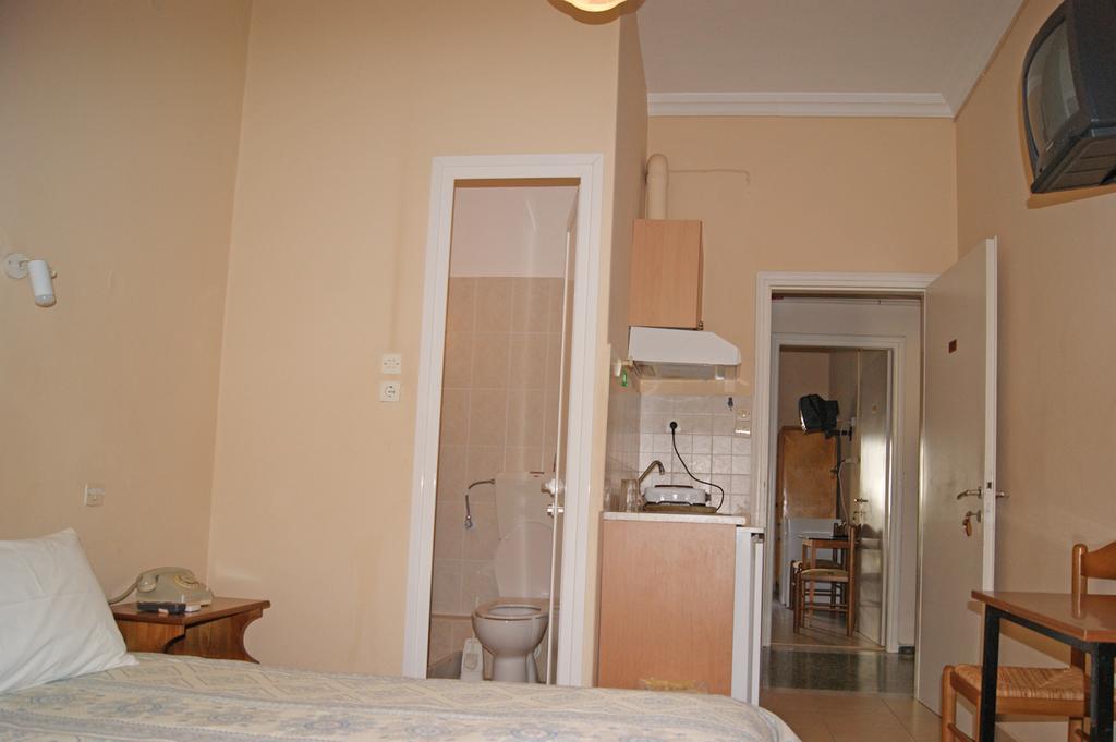 Foivos Hotel Loutra Edipsou  Exterior foto